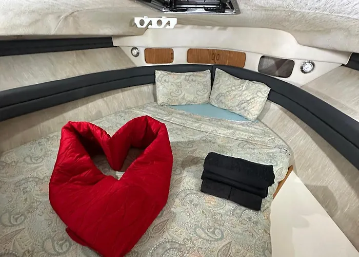 Hotel na wodzie Kala Yacth Experience *